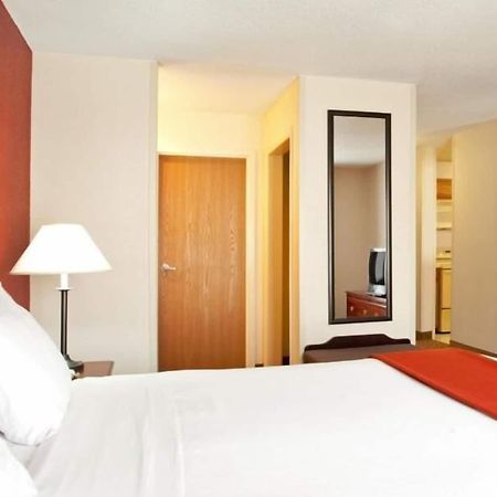 Baymont By Wyndham Merrillville Εξωτερικό φωτογραφία