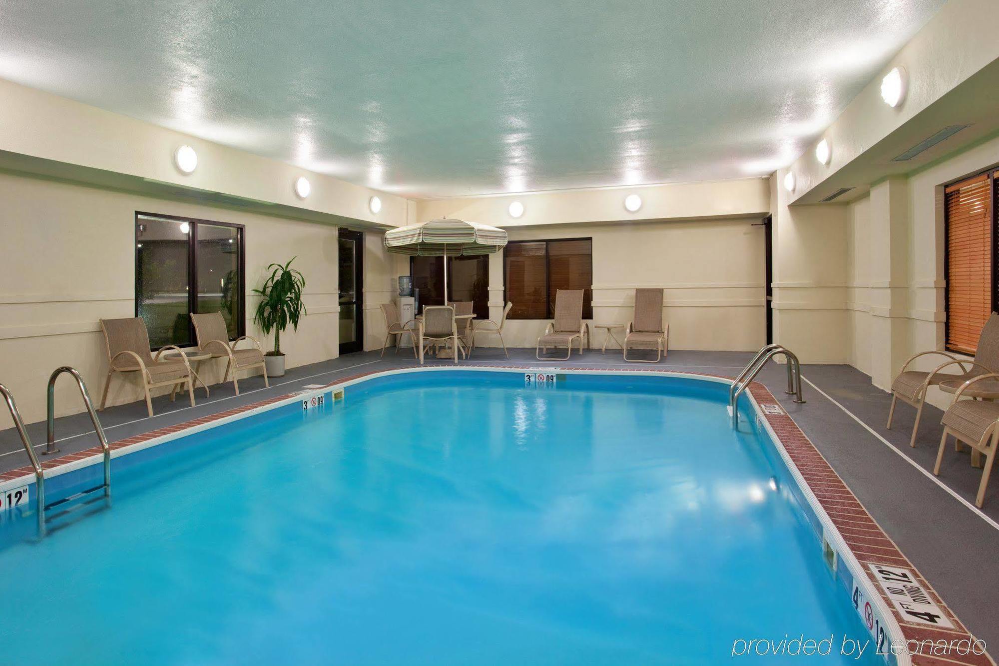 Baymont By Wyndham Merrillville Εξωτερικό φωτογραφία
